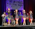 Bild: ero
Vier Damen bereichern mit professionellem Irish Dance die Stücke der irisch-schottischen Folk-Band "Matching Ties".