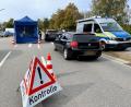 Bild: Gabi Schönberger
Am Grenzübergang Waidhaus im Landkreis Neustadt an der Waldnaab wurden am Dienstagmorgen bereits zahlreiche Autofahrer kontrolliert. Sowohl bayerische Grenzbeamte als auch die Bundespolizei waren im Einsatz.