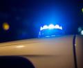 Bild: Fernando Gutierrez-Juarez/dpa/Symbolbild
Ein Blaulicht leuchtet auf dem Dach eines Polizeifahrzeugs.
