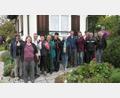 Bild: Netzwerk Inklusion/exb
Am ersten Inklusiven Freiwilligentag im Landkreis Tirschenreuth kamen im Resl-Garten in Konnersreuth 17 Helferinnen und Helfer zusammen.