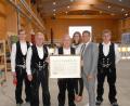 Bild: pop
Bei der Verleihung des Goldenen Meisterbriefs (von links) Fabian Fischer, Reimund Fischer, Johann Fischer, Katrin Fischer, Alexander Stahl und Richard Fischer.