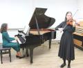 Bild: pi
Hanna Rydkina (rechts) und Susanne Schieder erhalten viel Beifall für ihr Kultursalon-Konzert mit Werken europäischer Komponisten.