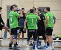 Bild: Andreas Brückmann
Die Volleyballer des VC DJK Amberg sammeln sich während einer Auszeit. In Friedberg verloren die Oberpfälzer glatt mit 0:3.