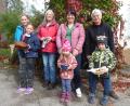Bild: Angelika Lang-Salzl/exb 
Krokusse pflanzten die jungen Gärtner bei der Kinderaktion des Obst- und Gartenbauvereins Altendorf.