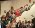 Bild: Doris Eckstein/exb
Auf der Treppe im Gasthof Eckstein in Wernersreuth stellten sich die Frauen und Männer des Jahrgangs 1962/63 zum Erinnerungsbild.