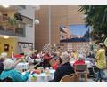 Bild: Seniorenzentrum Kemnath/exb
Zünftiges Oktoberfest im Kemnather BRK-Seniorenheim.