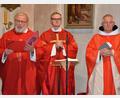 Bild: jr
Pfarrseelsorger Pater Benedikt Leitmayr, Pfarrer Alexander Huber und Pater Gregor von der Benediktinerabtei Plankstetten (von links) zelebrierten den Gottesdienst zum Resl-Gebetstag.