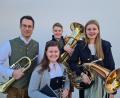 Bild: Heidi Walter/exb
Die Ehenbachtaler Blaskapelle Schnaittenbach wählt einen neuen Vorstand (von links): Michael Leitl (Ertster Vorsitzender), Maria Schlosser (Zweite Vorsitzende), Finn Walter (Medienwart) und Luisa Schorner (Trachtenwartin).