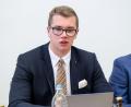 Bild: Peter Kneffel(dpa
Daniel Halemba nimmt am 18. Oktober 2023 an der konstituierenden Sitzung der AfD-Landtagsfraktion im Landtag teil. Der per Haftbefehl gesuchte Politiker ist festgenommen worden.