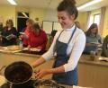 Bild: ihl
Christina Kiener stellt den Ernährungsfachleuten heimische Superfood-Gerichte vor, die sich gut vorbereiten lassen.