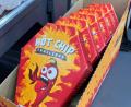 Bild: Doreen Garud
Das Bayerische Landesamt für Gesundheit und Lebensmittelsicherheit warnt vor den extrem scharfen Tortilla-Chips, die in der Werbung als „Hot Chip Challenge“ angepriesen werden.