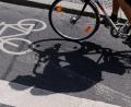 Symbolbild: Peter Kneffel/dpa
Das Pendlernetz für Radfahrer ist zwar funktionsfähig, aber mit vielen Fehlern behaftet, sagt Peter Findeklee, Beauftragter für Radwegeplanung im Landratsamt Bayreuth.