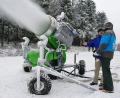 Bild: nm
Auf der Silberhütte pfeift nicht nur der "Böhmische", sondern häufig auch der Wind aus den Turbinen der Schneekanonen. Dazu müssen, wie auf unserer Archivaufnahme, allerdings auch die Temperaturen passen.
