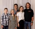 Bild: Katharina Luger
Das sind die neuen Prinzen- und Kinderprinzenpaare des Faschingsvereins Botzersreuth: (von links) Simon Würth und Theresa Schönberger, Präsidentin Eva Frischholz, Katharina Luber und Franz Spörer.
