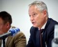Bild: Tobias Köhler/dpa
Markus Pannermayr (rechts),, Oberbürgermeister von Straubing, spricht bei einer einer Pressekonferenz des Bayerischen Städtetags.