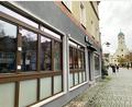 Bild: Gabi Schönberger
Im ehemaligen griechischen Restaurant "Yamas" am Unteren Markt in Weiden soll es bald weiter gehen. Vermutlich zieht ein indisches Lokal in die Räumlichkeiten ein.