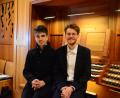 Bild: Kunz
Christoph Preiß und Enno Gröhn (von links) an der Orgel in der Michaelskirche.