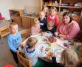 Bild: bsc
Zur guten Betreuung im Kinderhaus Friedenfels gehört auch das Mittagessen. Ein Anbieterwechsel führte nun zu Diskussionen im Gemeinderat.