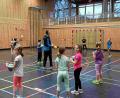Bild: Martina Saffert/exb
Der Grundschulaktionstag Handball an der Grundschule Kümmersbruck machte den Schülern Spaß.