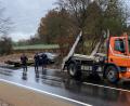 Bild: dob
Dem Fahrer des verunglückten Gespanns ist glücklicherweise bei diesem Schleudervorgang nichts passiert. Das neue Bankett ist aber ramponiert.