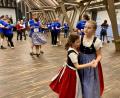 Bild: gri
Immaterielles Kulturerbe Kirwa: In Schloss Theuern wurde das mit einem Festakt und einer Tanzveranstaltung gebührend gefeiert. Zu Gast waren auch die Kinder der Hirschauer Trachtler.