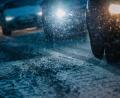 Symbolbild: Zacharie Scheurer/dpa
Der Winter stellt Autofahrer jedes Jahr vor Schwierigkeiten.