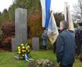 Bild: dob
Gedenken zum Volkstrauertag auch beim Mahnmal in Altenstadt bei Vohenstrauß. Bürgermeister Andreas Wutzlhofer fand in seiner Rede klare Worte.