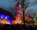 Bild: Reitmeier/exb
Eines der Highlights des Schwarzenfelder Weihnachtsmarktes ist auch die aufwändige Beleuchtung der Marienkirche und des Umfeldes am Veranstaltungsort