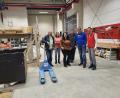 Bild: Sandra Schulz/exb
Unter dem Motto „SPD unterwegs“ stattete der Ortsverein Waldsassen der Firma Kassecker einen Besuch ab. Gruppenfoto in der Schulungshalle: Hubert Rosner, Bettina Frost, Monika Gerl, Helmut Zeitler, Robert Hahn, Andreas Malzer (von links).