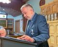 Bild: Gemeinde Kastl bei Kemnath/exb
Thomas Semba am Rednerpult.