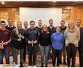 Bild: lei
Der neue Vorstand des KLJB-Kreisverbands Amberg-Sulzbach verabschiedet verdiente Mitglieder (von links): Philipp Lorenz, Wolfgang Dietrich, Christina Trummer, Michael Gradl, Matthias Zahn, Christian Gradl, Kristin Walter, David Hubmann, Lena Schießlbauer, Luca Schober, Anna Riß und Johannes Theisinger (KLJB Diözese Regensburg). Nicht mit auf dem Bild sind Sabine Werner und Matthias Schöpf.