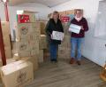 Bild: ils
Erika Häupler und Katrin Feil haben bei der Aktion "Weihnachten im Schuhkarton" 800 Päckchen auf die Reise nach Osteuropa geschickt.