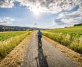 Bild: Thomas Kujat/exb
Der Radlersonntag wird 2024 vom Bayerisch-Böhmischen Freundschaftsweg auf den ganzen Oberpfälzer Wald ausgeweitet.