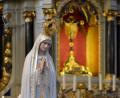 Bild: Benkert/exb
Diese Nachbildung der Fátima-Madonna kommt zum Rosenkranzfest nach Kemnath.