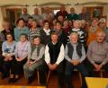 Bild: jow
35 Mitglieder der Lintacher Einschuljahrgänge 1950 bis 1958 kommen im Gasthaus Rehaber zusammen. Organisiert hat das Klassentreffen Hans Schwarz (vorn rechts).