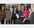 Bild: Hirsch
Die "Sonntagsdichter" gestaltet mit Ingeborg Baier, Helga Kuttner, Fritz Buchfink, Christine Voigt, Hildegard Heller, Lorna Simone Baier, Lisa Neumeier und Hans Lehminger (von links) die Adventslesung in Wackersdorf.