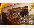 Bild: fz
Neben weihnachtlichen Speisen und heißen Getränken gibt es auch Deko und Strickwaren auf dem Bechtsriether Weihnachtsmarkt am 9. und 10. Dezember.