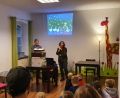Bild: Stadtbücherei Kemnath/exb
Lesung in der Stadtbücherei mit Christa Vogl.