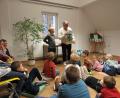 Bild: exb
Mit der Geschichte der Krumpflinge unterhält die Autorin Annette Roeder die Kinder.