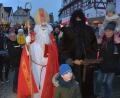 Archivbild: jr
Beim „Weihnachtlichen Kunsthandwerkermarkt“ in Bad Neualbenreuth ist auch Sankt Nikolaus mit Knecht Ruprecht dabei.