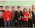 Bild: Schützenverein Siegritz/exb
Der Schützenverein Edelweiß Siegritz ehrte sechs Starter, die den Verein bei den Deutschen Meisterschaften vertreten haben: Ludwig Denz (von links), Simon Denz, Julian Grundler, Kerstin Schmidt, Alexandra Denz und Siegrid Häupler mit Vorsitzendem Bernhard Wenning.