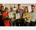 Bild: Schicker/exb
Freuen sich gemeinsam über die Jubiläen: Angela Schicker, Elke und Alois Stifter, Richard und Emilia Neiser, Engelbert Schicker (von links).