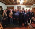 Bild: Tobias Göbl/exb
Die Feuerwehr Lintach ehrt langjährige Mitglieder (von links): Kate Rehaber (Beisitzerin), Matthias Rehaber (Kassier), Andreas Batek (Jugendwart), Benjamin Weiß (Erster Kommandant), Richard Auer (50 Jahre), Philipp Schlaffer (Fahnenjunker), Manfred Erras (50 Jahre), Georg Scheffmann (40 Jahre), Alois Heldmann (50 Jahre), Philipp Meier (Zweiter Vorsitzender), Werner Lukas (50 Jahre), Albert Gottschalk (50 Jahre), Michael Weiß (Erster Vorsitzender), Johannes Winkler (Schriftführer), Gerhard Schönberger (50 Jahre), Michael Schneider (Gerätewart), Zweiter Bürgermeister Franz Weiß (50 Jahre), Julian Göbl (Beisitzer), Ehrenkommandant Wolfgang Göbl (40 Jahre).