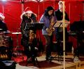 Bild: R. Kreuzer
Die Jazz-Formation "Chicks & Escapades" begleitet den Adventsmarkt.