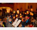 Bild: Kinderhaus St. Michael/exb
Mit ihren Laternen zogen die Mädchen und Buben des Kinderhauses St. Michael in die Basilika Waldsassen ein.