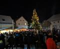 Bild: exb; Marktverband/Anna Rauh
Beliebt als Treffpunkt die Advent After-Work-Party in Kirchenthumbach. Ideales Winterwetter lockt viele Gäste zum Turnerplatz. Nächste Auflage: Donnerstag, 7. Dezember, ab 17 Uhr.