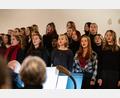 Bild: Hendrik Rosenboem/DJDS
Chorgesang begeisterte die Zuhörer beim Adventskonzert der Dr.-Johanna-Decker-Schulen.