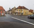 Bild: Hösamer
Die Haas-Kreuzung in Pfreimd soll im kommenden Jahr umgebaut werden. Der Kreistagsausschuss für Schulen, Planung und Bau hat den Auftrag vergeben.