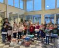 Bild: Grund- und Mittelschule Kemnath/exb
Für die Aktion „Geschenk mit Herz“ haben die Grund- und Mittelschüler heuer wieder Weihnachtspäckchen gefüllt.