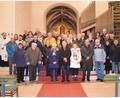Bild: swo
Die Ehejubilare aus der Pfarreiengemeinschaft Hahnbach-Gebenbach-Ursulapoppenricht feierten gemeinsam in der Gebenbacher Pfarrkirche einen Dankgottesdienst zusammen mit Pfarrvikar Christian Preitschaft (hinten links).